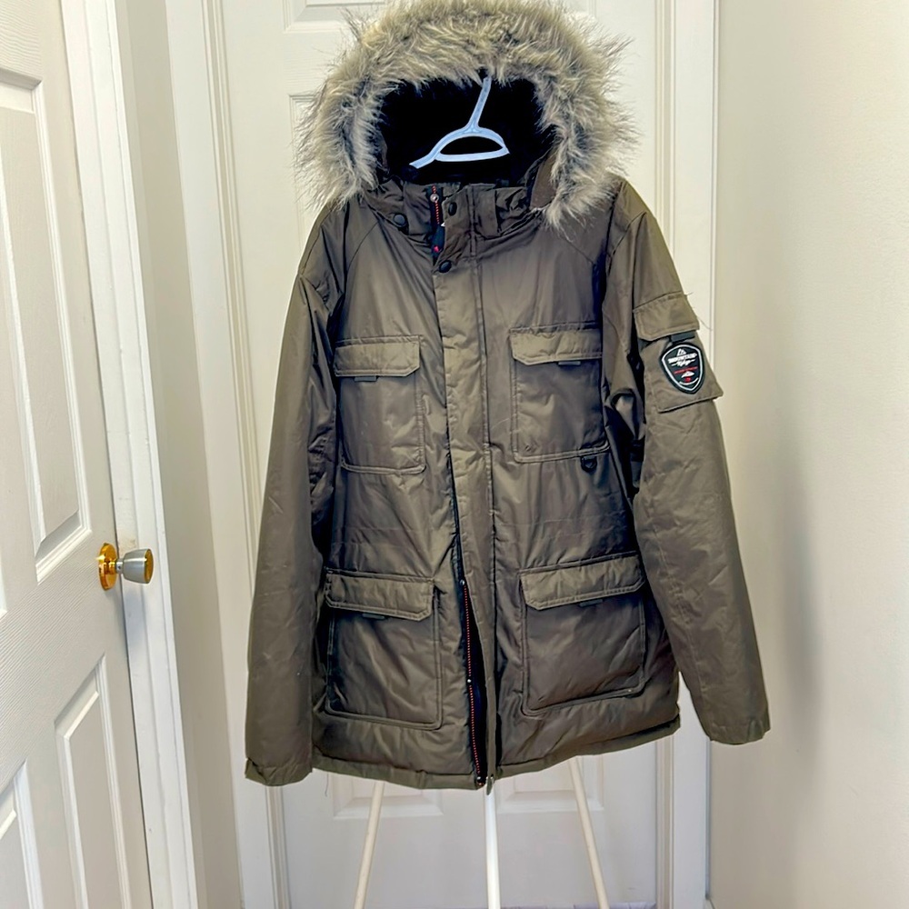 Mountain Ridge winter jacket men XL. Excellent condition!